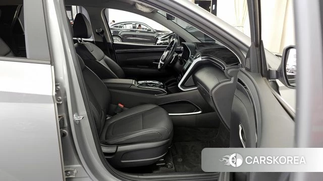 Hyundai Tucson (NX4) 2023 Серебряный из Кореи, фото 2