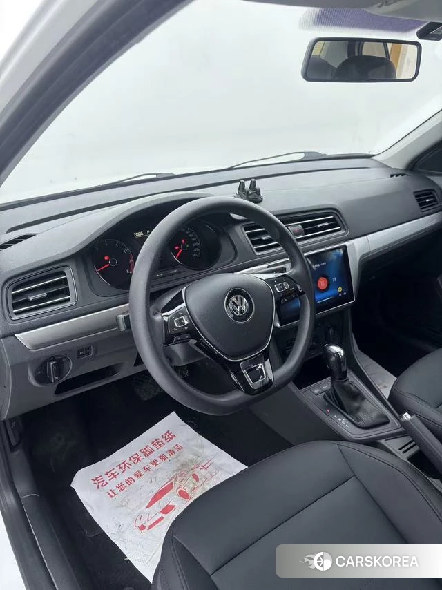 Volkswagen Lavida 2023 Белый из Китая, фото 2