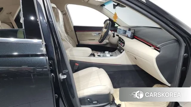 Genesis GV70 2024 Черный из Кореи, фото 2