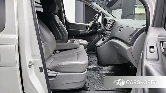 Hyundai The New Grand Starex 2018 Белый из Кореи, фото 2