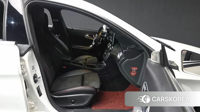 Mercedes-Benz CLA-Class C117 2018 Белый из Кореи, фото 2