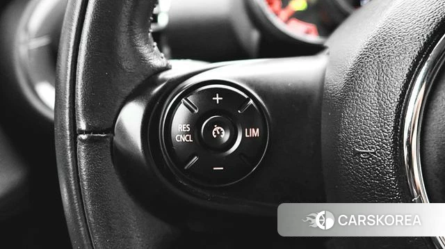 Mini Cooper Clubman 2019 Красный из Кореи, фото 2