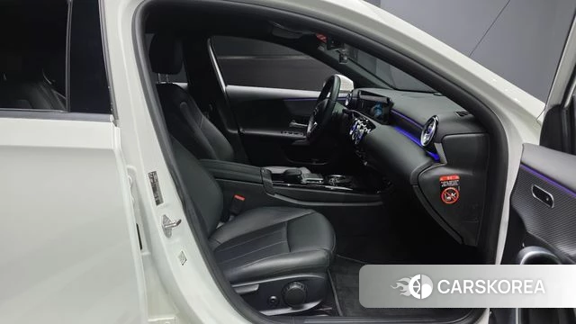 Mercedes-Benz A-Class W177 2022 Белый из Кореи, фото 2