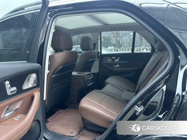 Mercedes-Benz GLE (import) 2024 Черный из Китая, фото 2