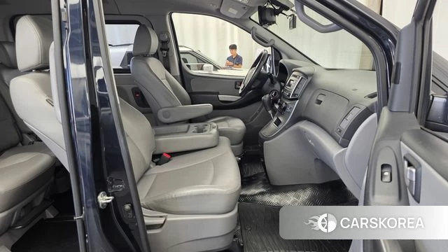 Hyundai The New Grand Starex 2019 Синий из Кореи, фото 2