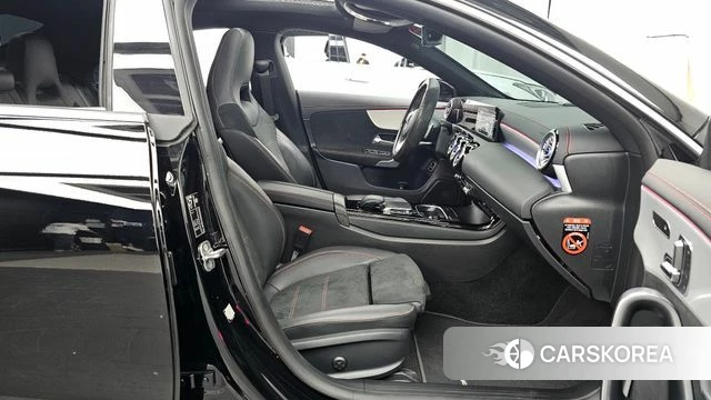 Mercedes-Benz CLA-Class C118 2023 Черный из Кореи, фото 2