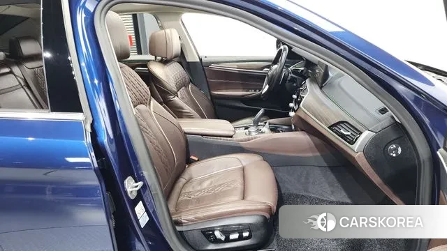 BMW 5 Series (G30) 2020 Синий из Кореи, фото 2