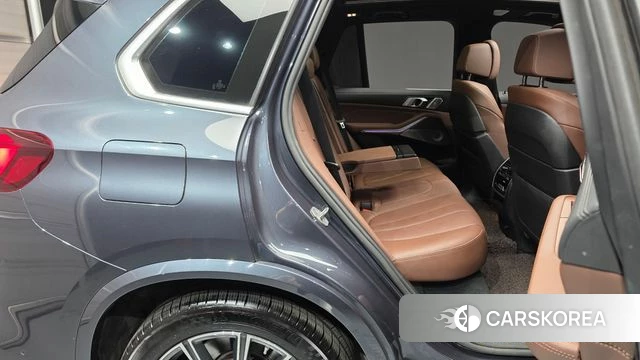 BMW X5 (G05) 2021 Серебристо-серый из Кореи, фото 2