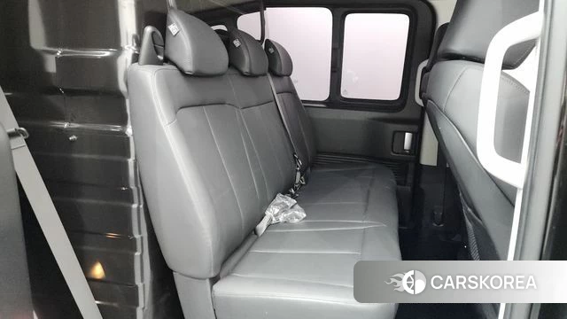 Hyundai Staria 2024 Черный из Кореи, фото 2