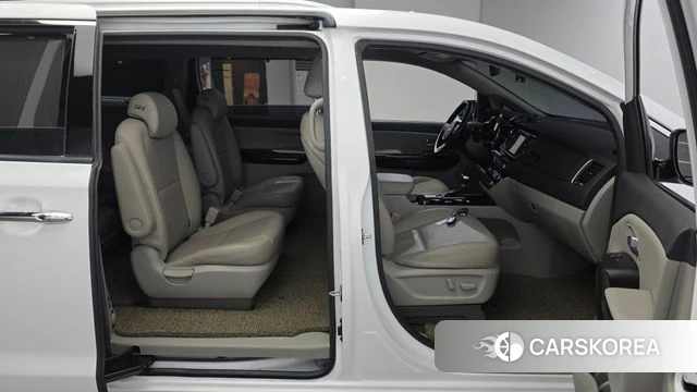 Kia The New Carnival 2019 Белый из Кореи, фото 2