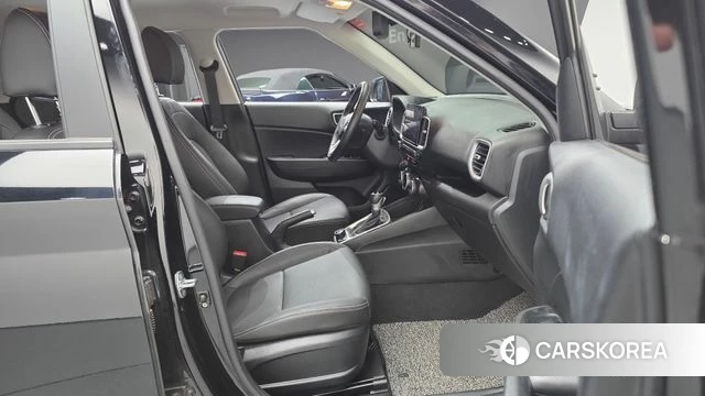 Hyundai Venue 2023 Черный из Кореи, фото 2