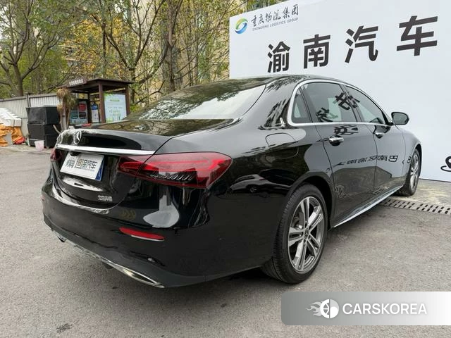 Mercedes-Benz E-class 2022 Черный из Китая, фото 2