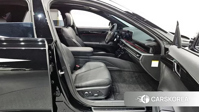 Hyundai Grandeur Hybrid (GN7) 2023 Черный из Кореи, фото 2