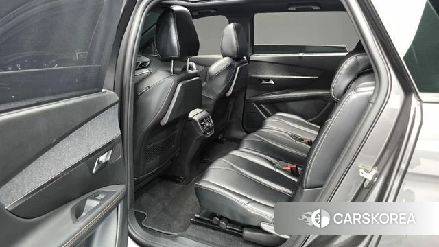 Peugeot 5008 second generation 2018 Серый из Кореи, фото 2