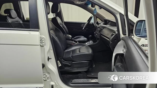 Ssangyong Korando Turismo id 4536810 из Кореи 2