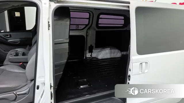 Hyundai The New Grand Starex 2019 Белый из Кореи, фото 2