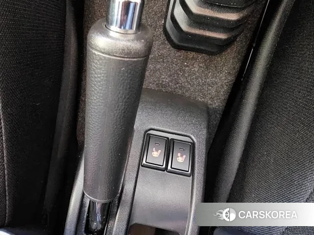 Suzuki Jimny 2025 Черный из Кореи, фото 2