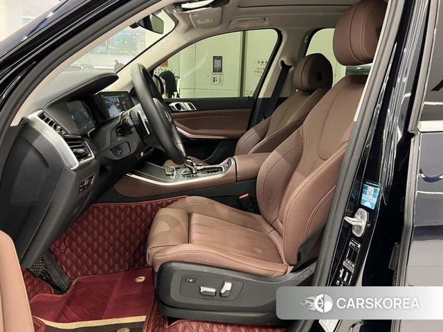 BMW X5 (imported) 2021 Черный из Китая, фото 2
