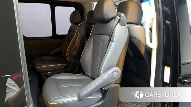 Hyundai Staria 2022 Черный из Кореи, фото 2