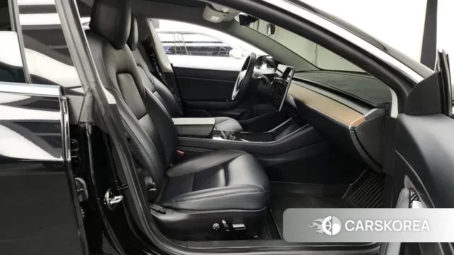 Tesla Model 3 2020 Черный из Кореи, фото 2