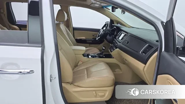 Kia The New Carnival 2018 Белый из Кореи, фото 2