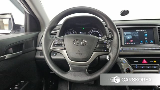 Hyundai Avante AD 2018 Белый из Кореи, фото 2