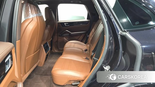 Porsche Cayenne (PO536) 2019 Черный из Кореи, фото 2