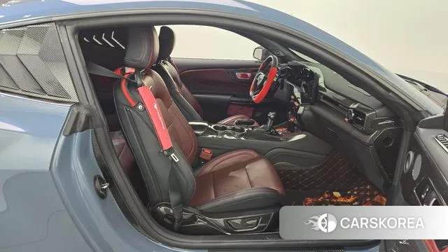 Ford Mustang 7th Generation 2024 Небесно-голубой из Кореи, фото 2