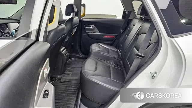 Kia Niro Plus 2023 Белый из Кореи, фото 2