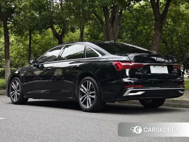 Audi A6L 2023 Черный из Китая, фото 2