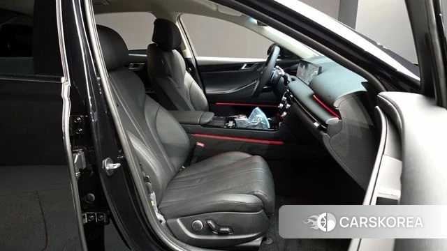 Genesis G80 (RG3) 2025 Черный из Кореи, фото 2