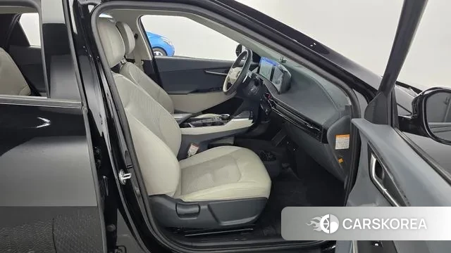 Kia EV6 2021 Черный из Кореи, фото 2