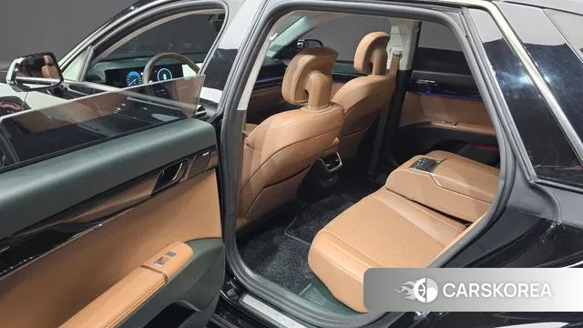 Hyundai Grandeur Hybrid (GN7) 2023 Черный из Кореи, фото 2