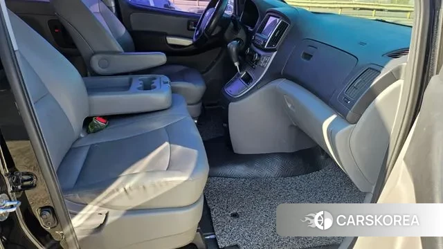 Hyundai The New Grand Starex 2019 Черный из Кореи, фото 2