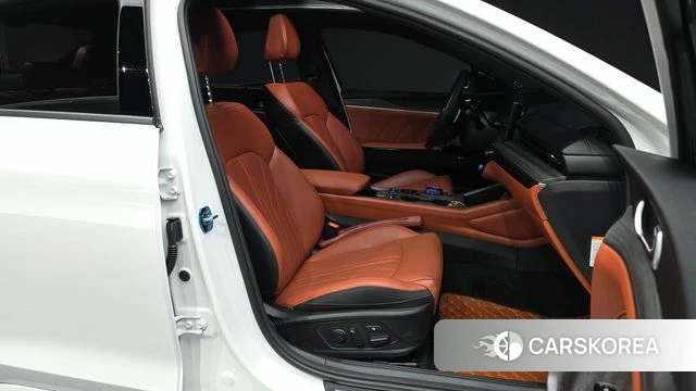 Kia The New K5 Hybrid 3rd generation 2025 Белый из Кореи, фото 2