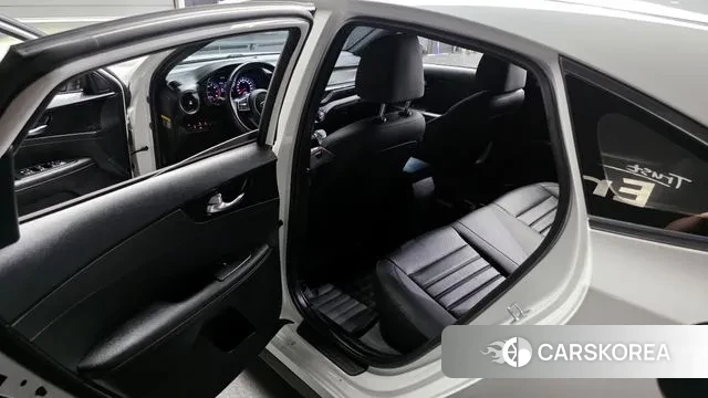 Kia Come New K3 2021 Белый из Кореи, фото 2