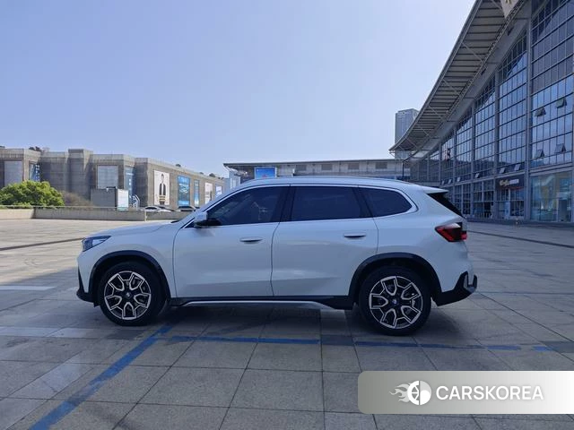 BMW X1 2023 Белый из Китая, фото 2