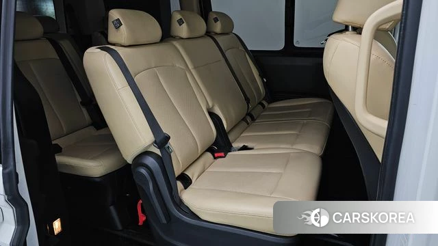 Hyundai Staria 2023 Белый из Кореи, фото 2