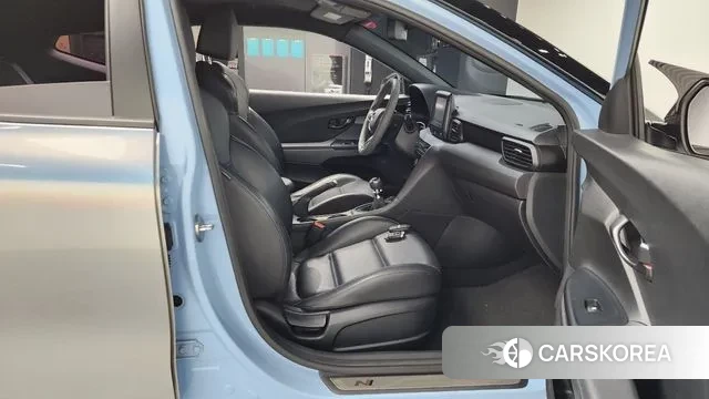 Hyundai Veloster (JS) 2018 Серебряный из Кореи, фото 2