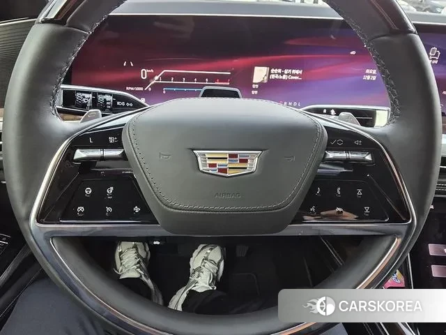 Cadillac Escalade 5th Generation 2025 Белый из Кореи, фото 2