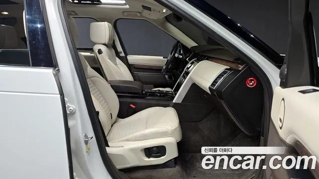 Land Rover Discovery 5 2020 Белый из Кореи, фото 2