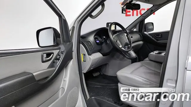 Hyundai The New Grand Starex 2018 Серебристо-серый из Кореи, фото 2