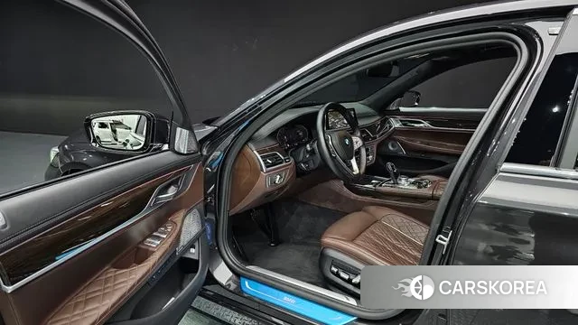 BMW 7 Series (G11) 2022 Серый из Кореи, фото 2