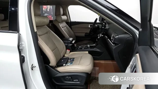 Ford Explorer 6th Generation 2020 Белый из Кореи, фото 2