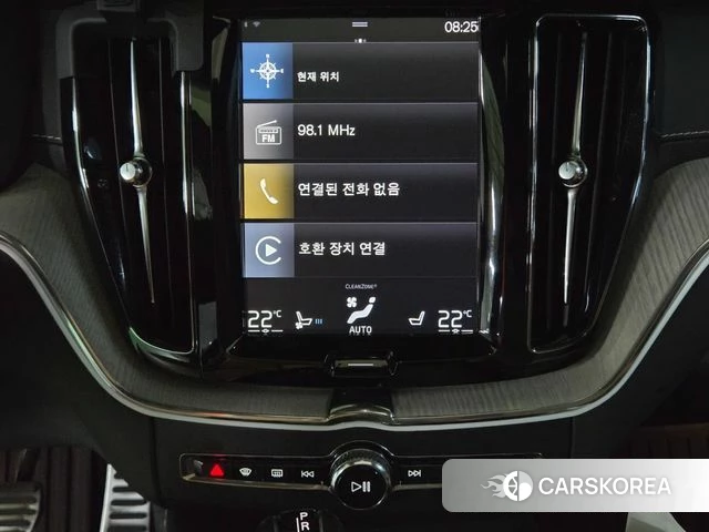 Volvo XC60 second Generation 2019 Серебристо-серый из Кореи, фото 2