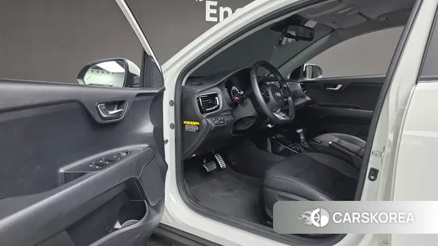 Kia Stonic 2019 Белый из Кореи, фото 2