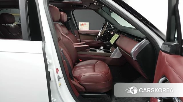 Land Rover Range Rover 5th Generation 2025 Белый из Кореи, фото 2