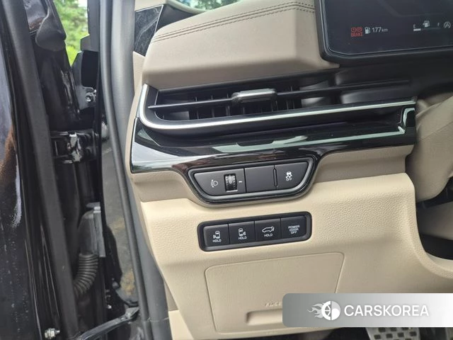 Kia The New Carnival 4th Generation 2024 Черный из Кореи, фото 2