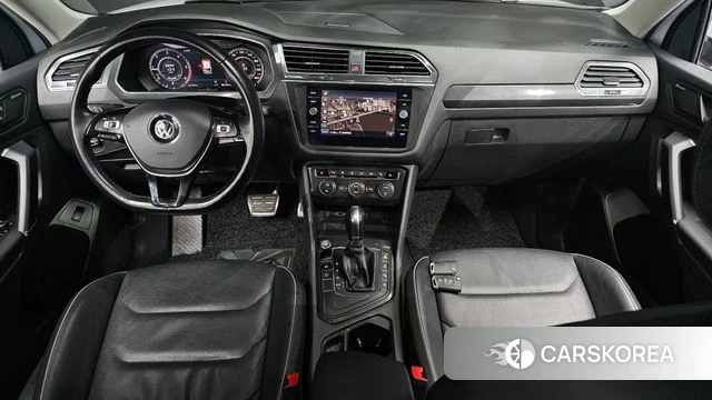 Volkswagen Tiguan second Generation 2018 Белый из Кореи, фото 2