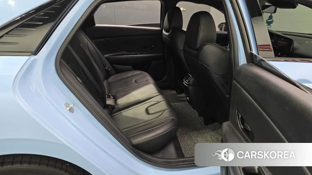 Hyundai The New Avante (CN7) 2023 Небесно-голубой из Кореи, фото 2